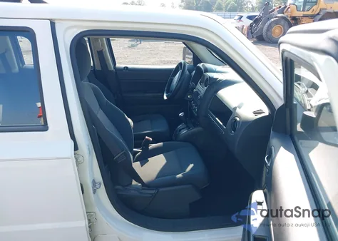 2010 Jeep Patriot Sport from USA, damaged, VIN 1J4NT2GB3AD553553